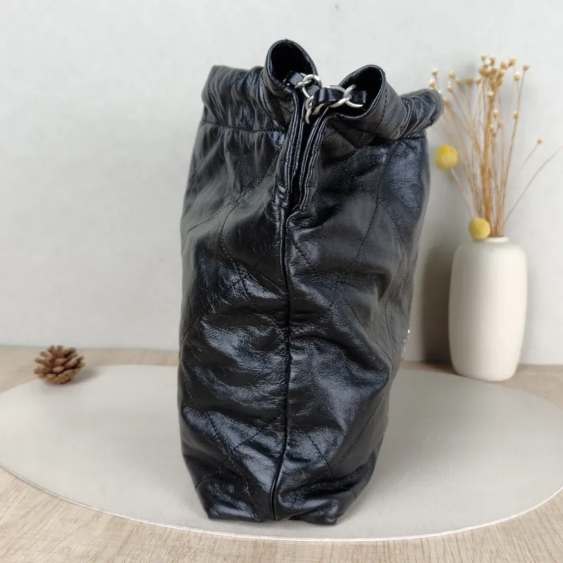 Chanel Shoulder Bag 22Bag Black CC alfskin Small 35 × 7 × 37 cm — detail view 10 of 14