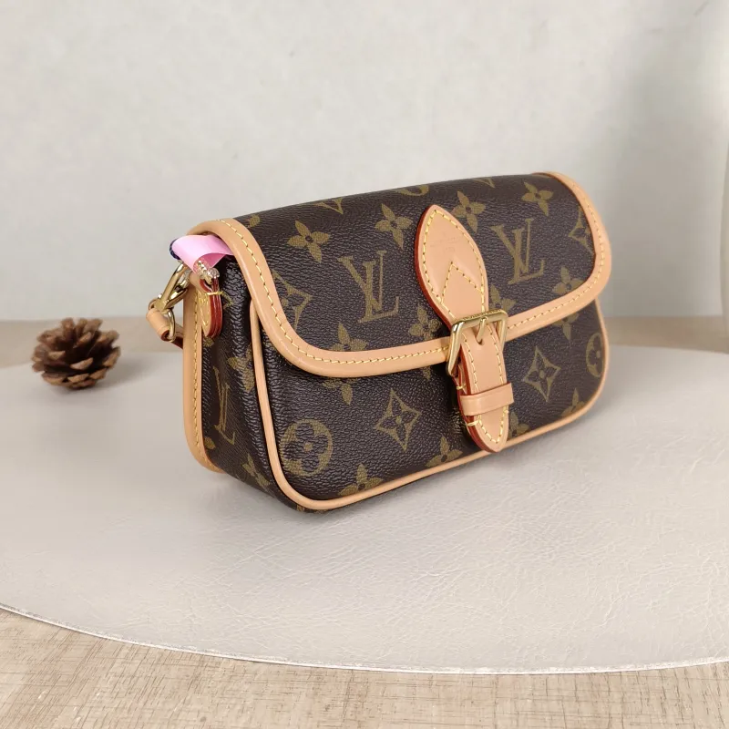 Louis Vuitton Crossbody Bag Diane Baguette Bag Monogram PV Cnano19 × 6 × 10.5 cm — cover view 5 of 5