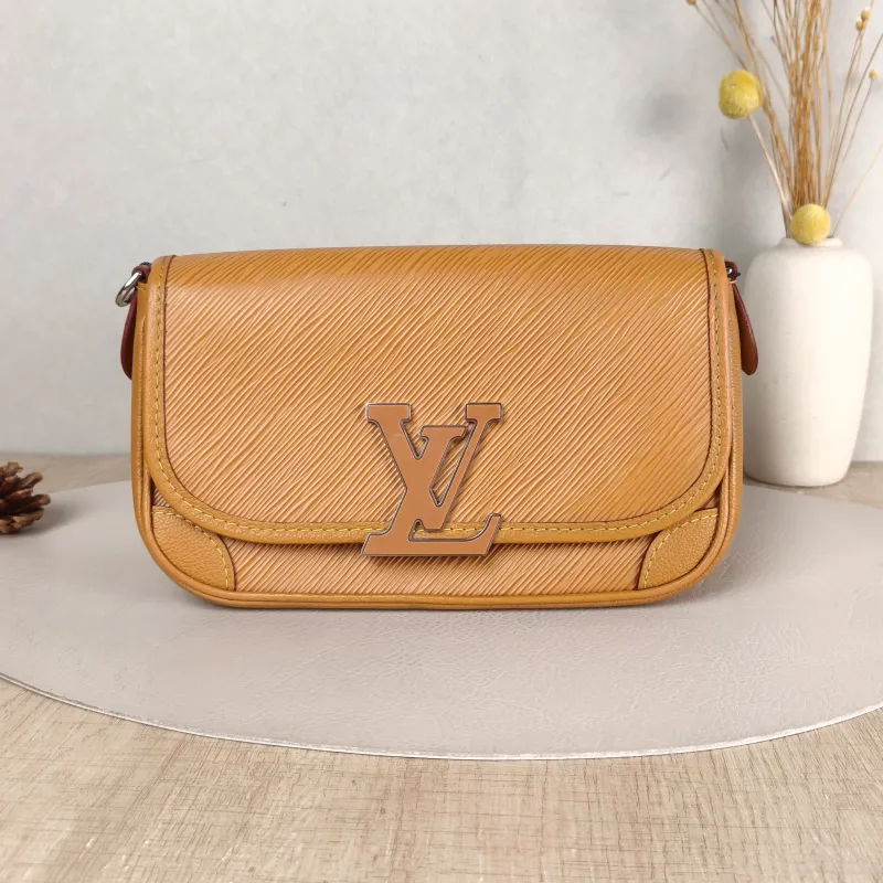 Louis Vuitton Shoulder Bag BUCI Epi Embossed Calfskin One Size 24.5 × 9 × 15.5 cm
