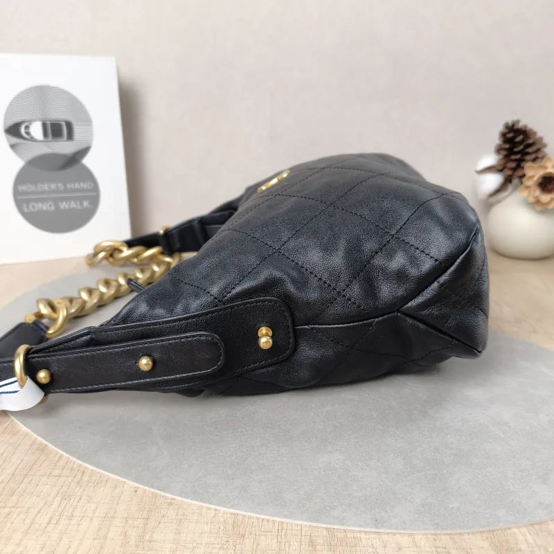 Chanel Shoulder Bag hobo Black Lambskin One Size25 × 9 × 22 cm — detail view 11 of 14