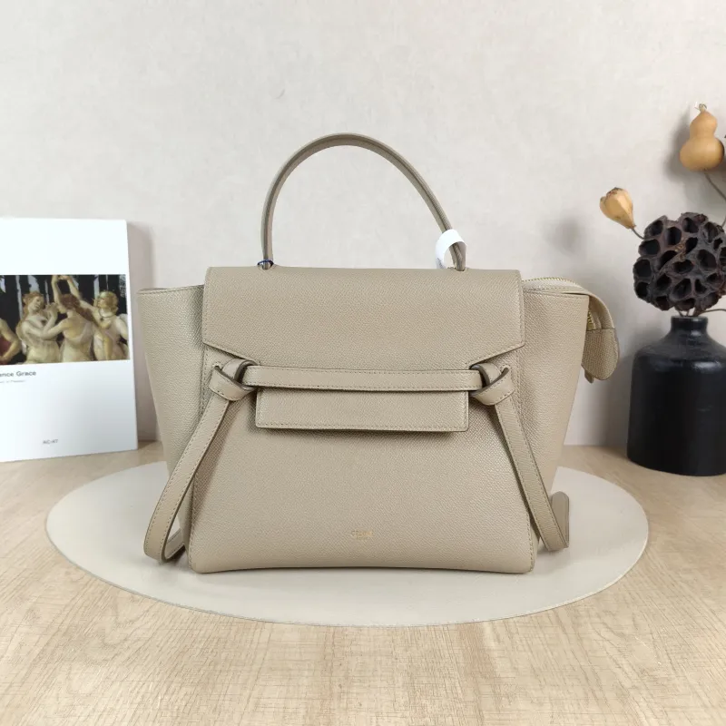 CELINE Shoulder Bag Belt Micro Calfskin Medium24 × 13 × 20 cm