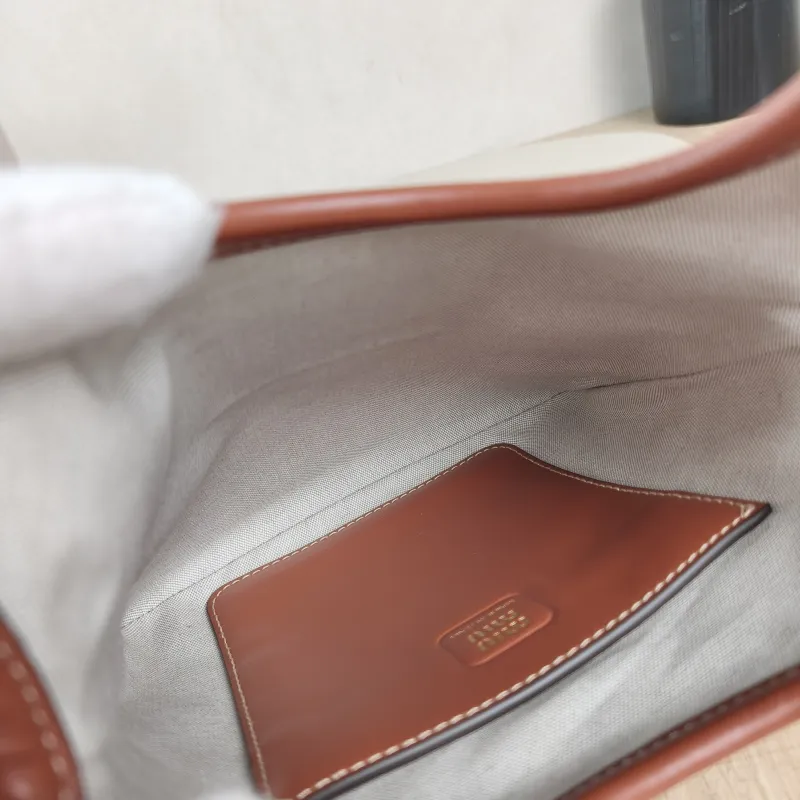 Miumiu Shoulder Bag IVY Tote Shopping Tote Calfskin Mini 20*24 — detail view 11 of 11