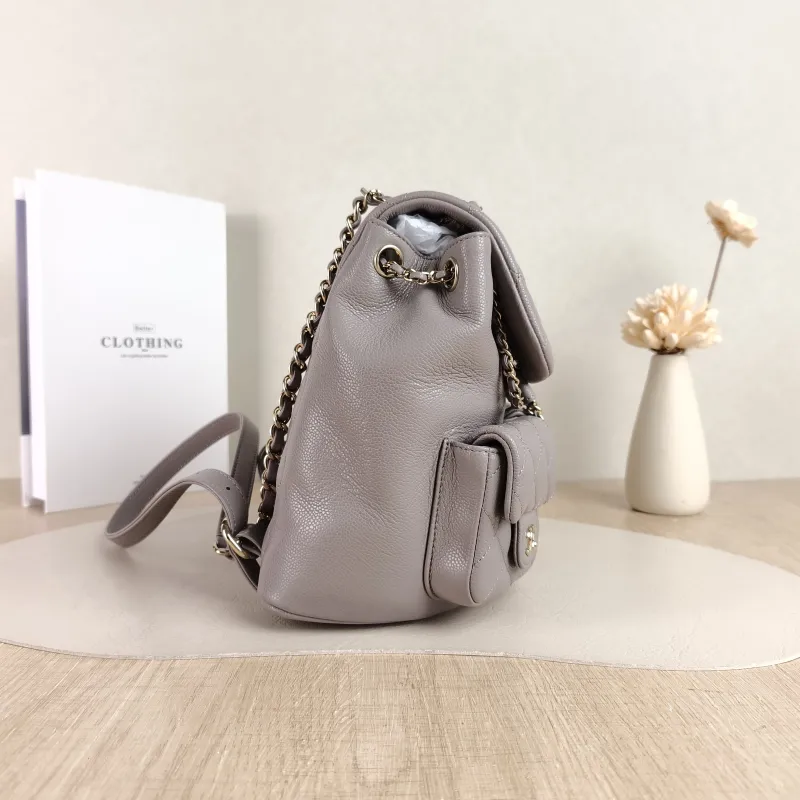 Chanel Backpack Duma Grey Grained Calfskin Medium 20.5 × 11.5 × 20 cm — detail view 7 of 11