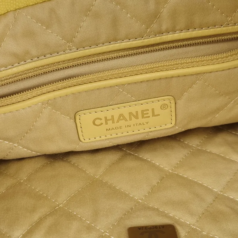 Chanel Shoulder Bag 22Bag Calfskin Medium 39 × 8 × 42 cm — detail view 12 of 14