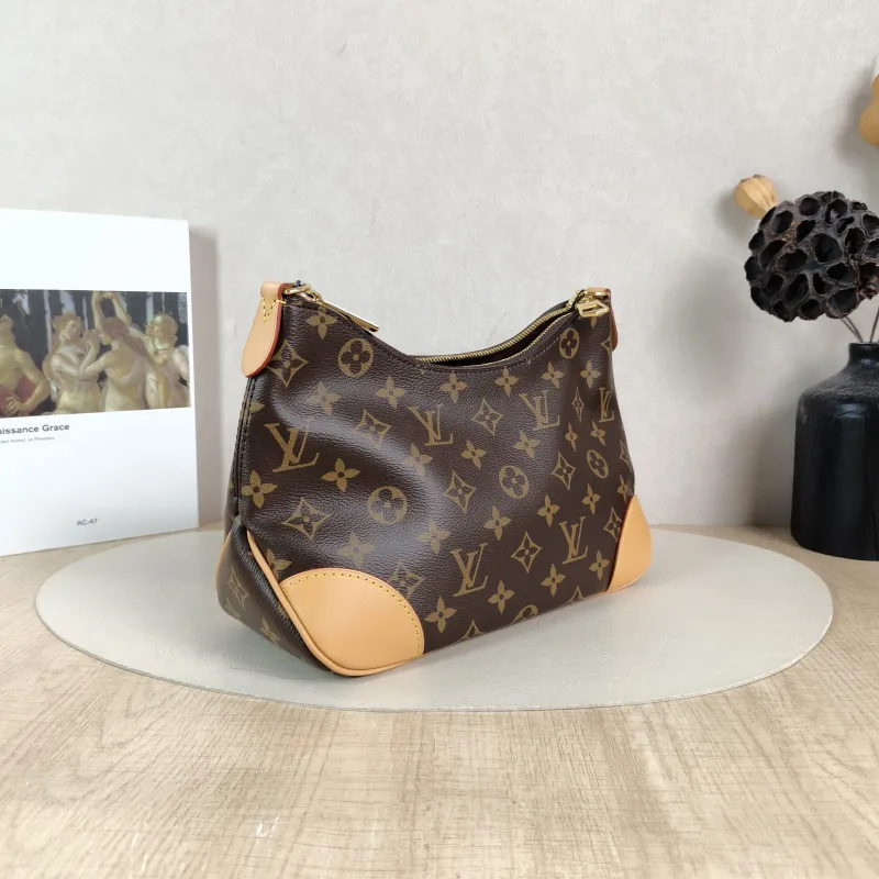 Louis Vuitton Crossbody Bag Boulogne PVC Small26 × 9.5 × 16 cm — cover view 5 of 6