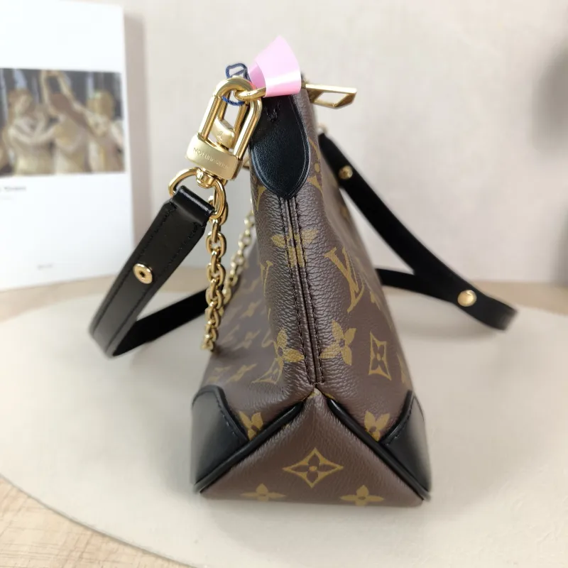 Louis Vuitton Crossbody Bag Boulogne PVC Small 26 × 9.5 × 16 cm — detail view 5 of 9