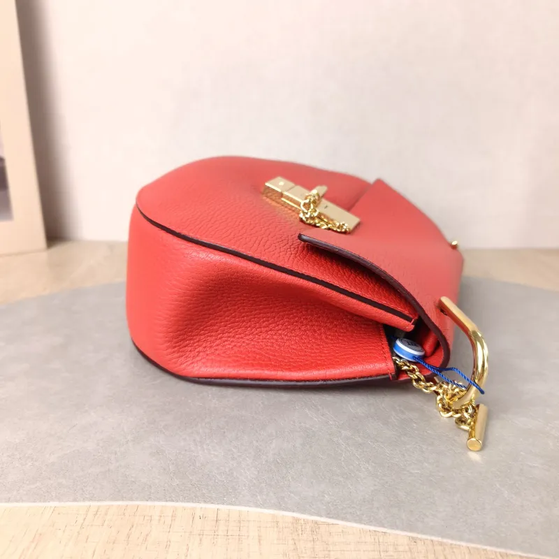 Chloé Crossbody Bag drew Red Calfskin 23 × 7.5 × 20 cm — detail view 9 of 11