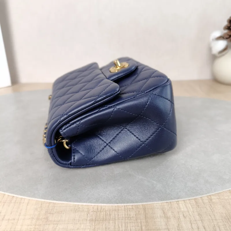 Chanel Crossbody Bag Blue Lambskin 17 × 8 × 13.5 cm — detail view 2 of 11