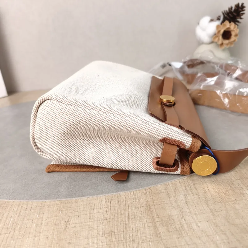 Hermès Crossbody Bag Herbag Zip 20 Beige Brown Calfskin，Canvas Mini 20.5 × 7 × 16.5 cm G — detail view 1 of 13