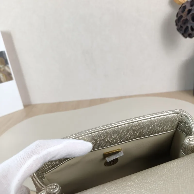 Chanel Crossbody Bag Coco Handle​ Grained Calfskin Mini 19 × 9 × 13 cm — detail view 9 of 12