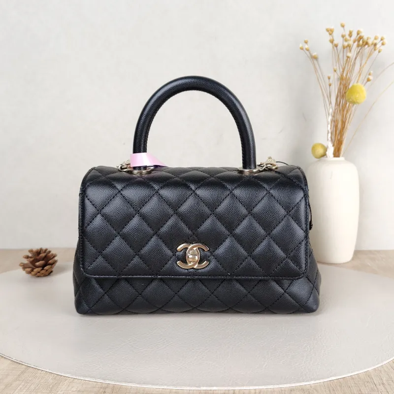 Chanel Top Handle Bag Coco Handle​Black Grained Calfskin Small24 × 10 × 14 cm