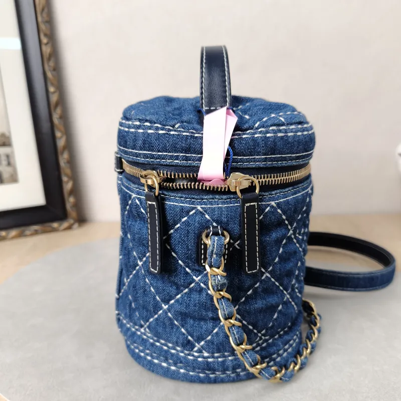 Chanel Top Handle Crossbody Bag Blue One Size17 × 13 × 18 cm — detail view 3 of 20