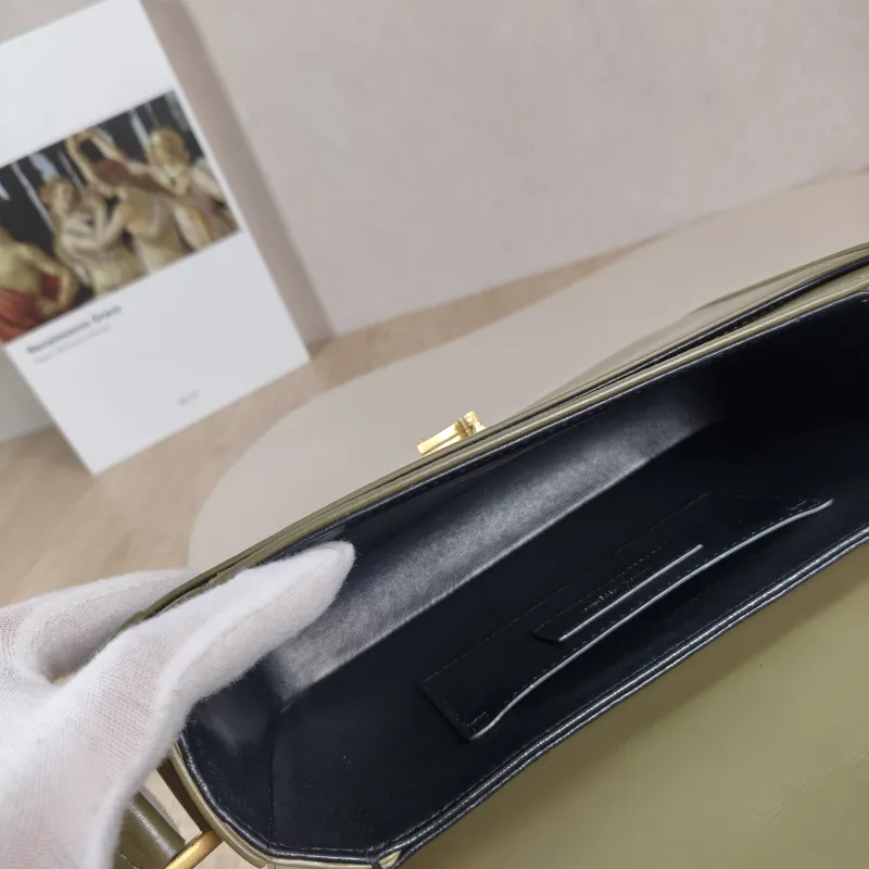 SAINT LAURENT Crossbody Bag Solferino Box Shoulder Bag Calfskin Medium 23 × 16 × 7 cm — detail view 5 of 13