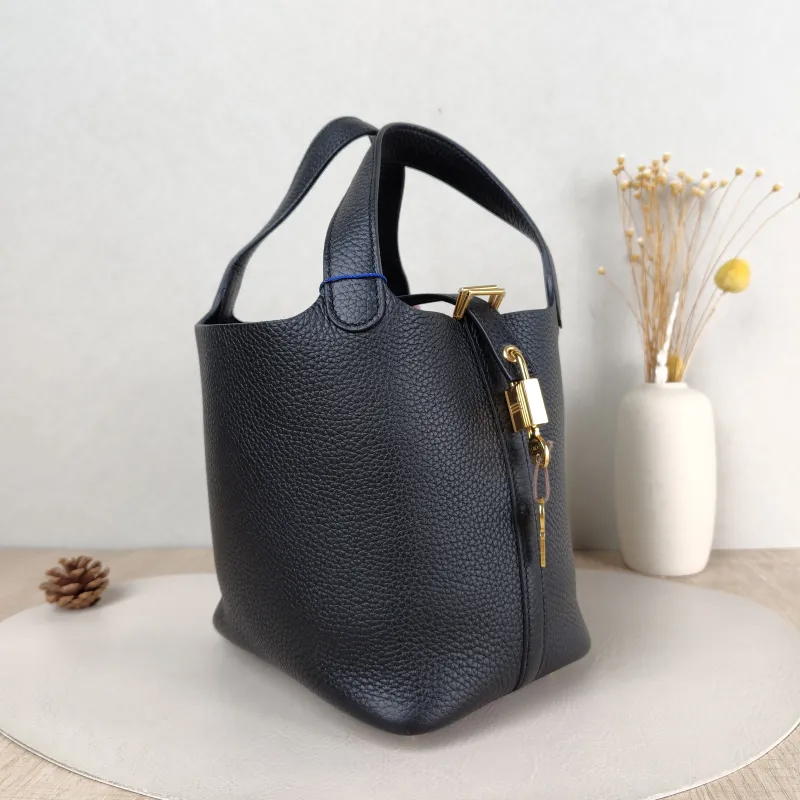 Hermès Top Handle Bag Picotin Lock 18 18 Black Taurillon Clemence TC Calfskin Small 18 × 13 × 19 cm B — cover view 5 of 5