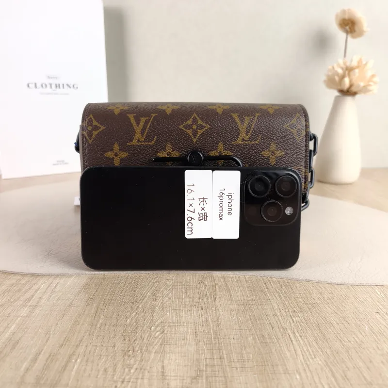 Louis Vuitton Crossbody Bag Steamer Box Yellow · Black · Monogram PVC · Calfskin Mini 18 × 6.5 × 11 cm — cover view 6 of 6
