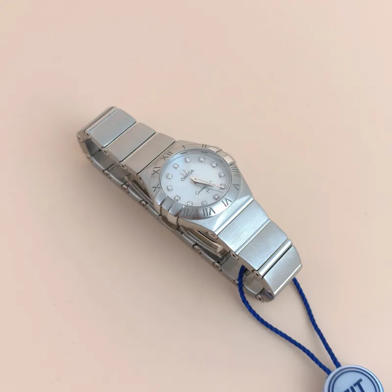 OMEGA Watch Collection Watch One Size 24 — cover view 4 of 6