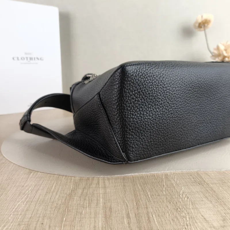 LOEWE Belt Bag Puzzle Belt Bag Black CC alfskin Small 24 × 10.5 × 16 cm — detail view 1 of 13