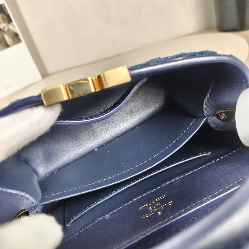 Louis Vuitton Crossbody Bag Capucines 1854 Calfskin Embroidered Mini 21 × 8 × 14 cm — detail view 5 of 12