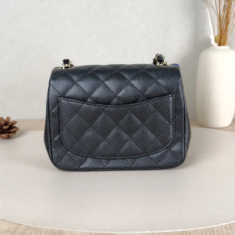 Chanel Crossbody Bag Classic Flap Mini CF Mini Black Grained Calfskin17 × 8 × 13.5 cm — cover view 3 of 5