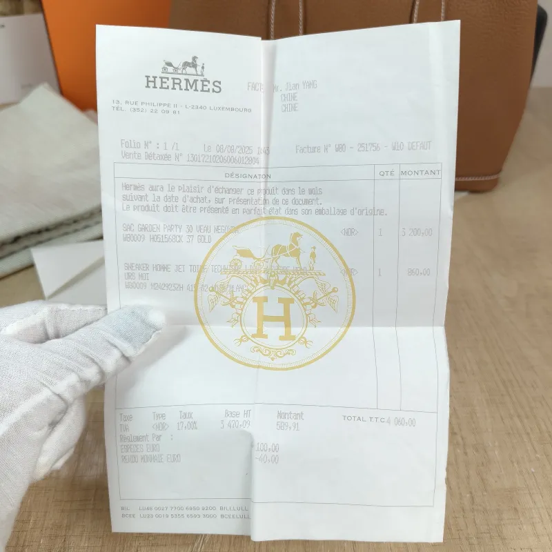 Hermès Top Handle Bag Garden Party 30 30 Negonda Calfskin Medium 30 × 13 × 21 cm K — detail view 6 of 11