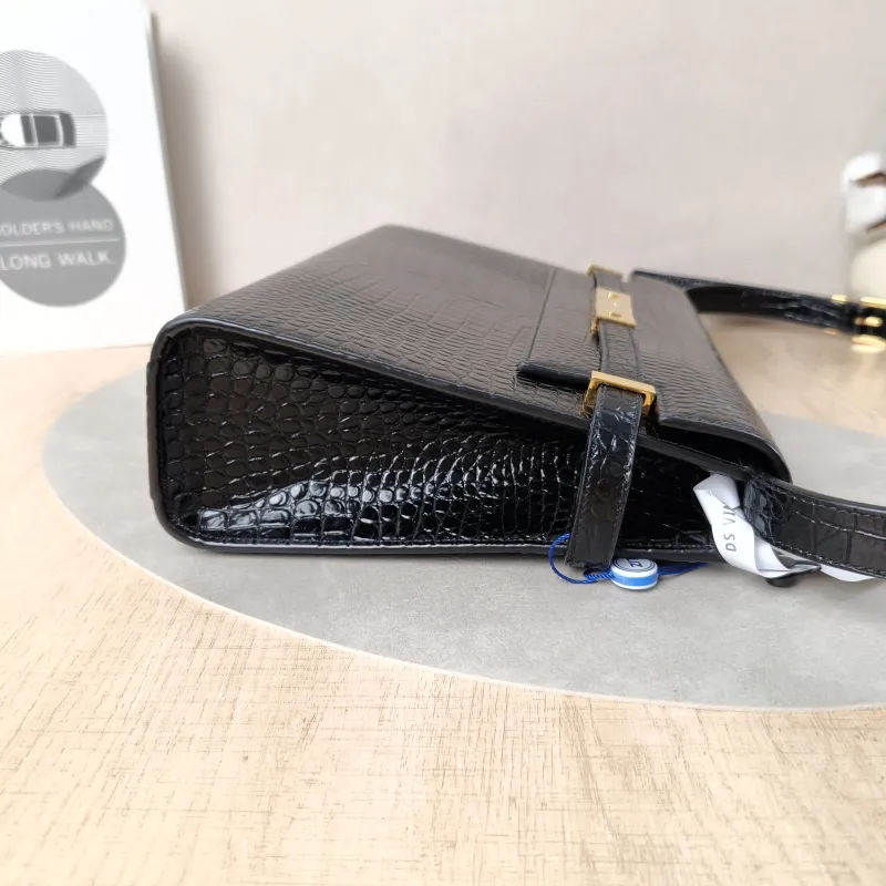 SAINT LAURENT Shoulder Bag MANHATTAN Black Calfskin Medium29 × 7.5 × 20 cm — detail view 7 of 15