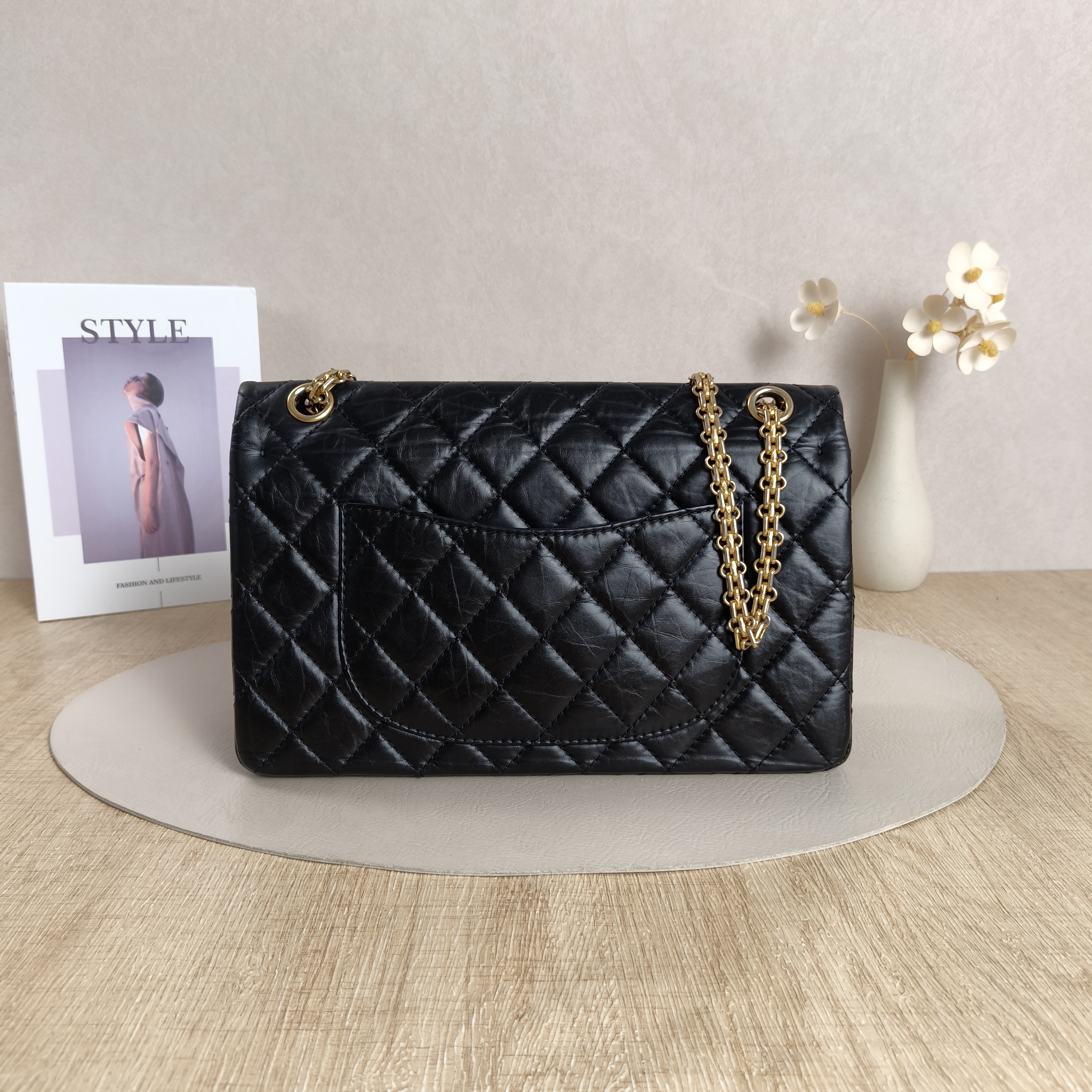 Chanel Shoulder Bag2.55Black Calfskin Medium28 × 7.5 × 19.5 cm — cover view 2 of 10