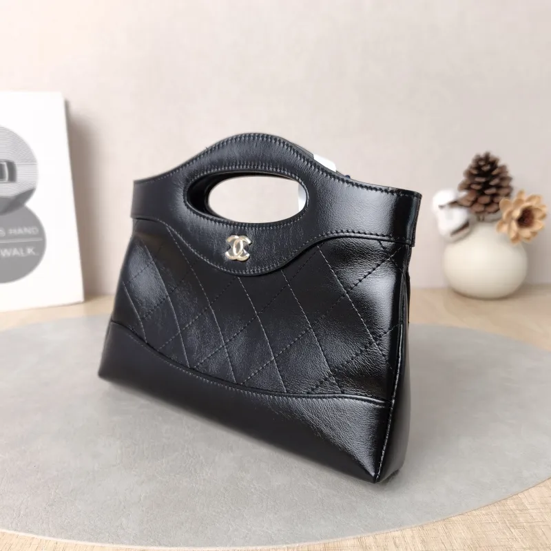 Chanel Shoulder Bag31Bag Black Waxed Leather Calfskinnano20.5 × 3.5 × 17 cm — cover view 5 of 5