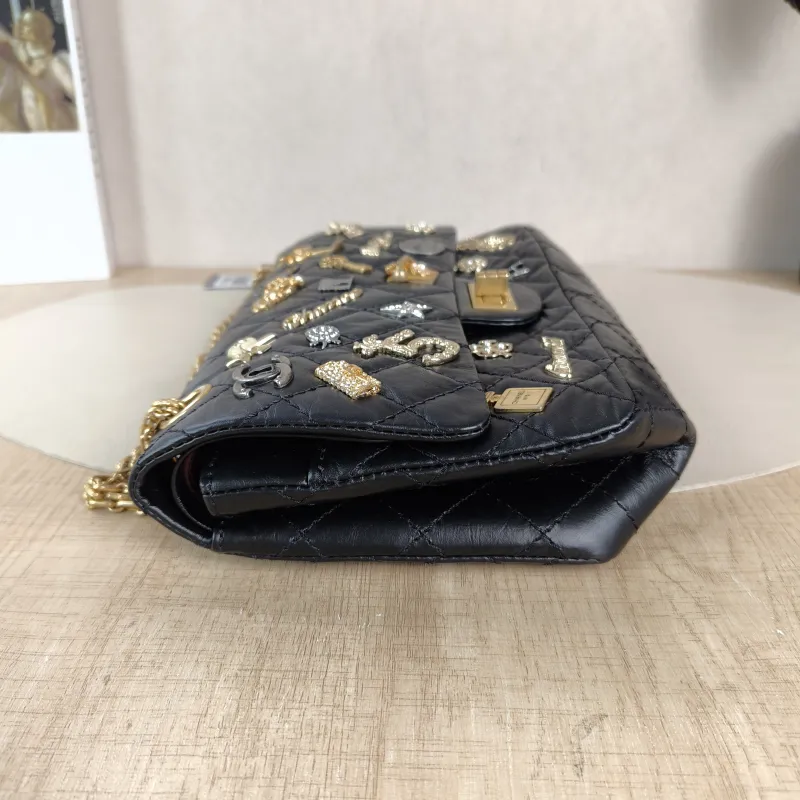 Chanel Crossbody Bag 2.55 Edition Black Calfskin Small 24 × 7.5 × 16 cm 24 — detail view 10 of 13