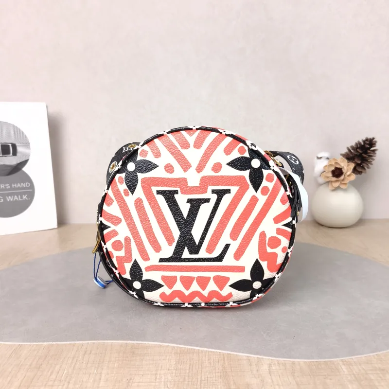 Louis Vuitton Crossbody Bag BOITE CHAPEAU SOUPLE Black PVC Small 17 × 7 × 16 cm — cover view 3 of 5
