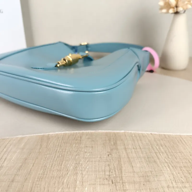 GUCCI Crossbody Bag Jackie 1961Collection Blue Calfskin Medium 27.5 × 4 × 19 cm — detail view 10 of 12