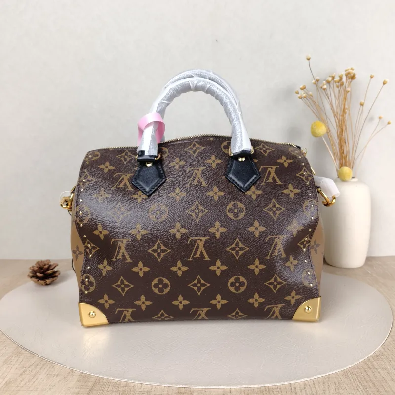 Louis Vuitton Shoulder Bag Speedy Trunk Monogram PVC One Size 27 × 15 × 20 cm — cover view 3 of 5