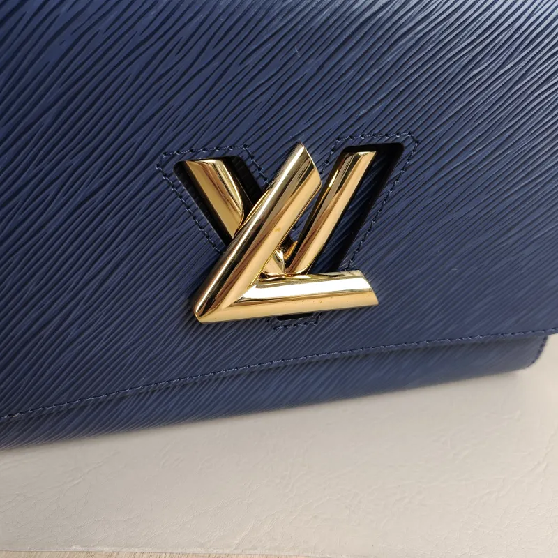 Louis Vuitton Crossbody Bag Twist Blue Epi Embossed Calfskin Medium23 × 9.5 × 17 cm — detail view 7 of 11
