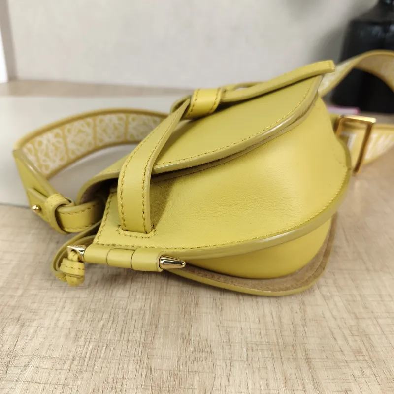 LOEWE Crossbody Bag Gate Dual Calfskin Mini 21 × 9.5 × 12.5 cm — detail view 10 of 12