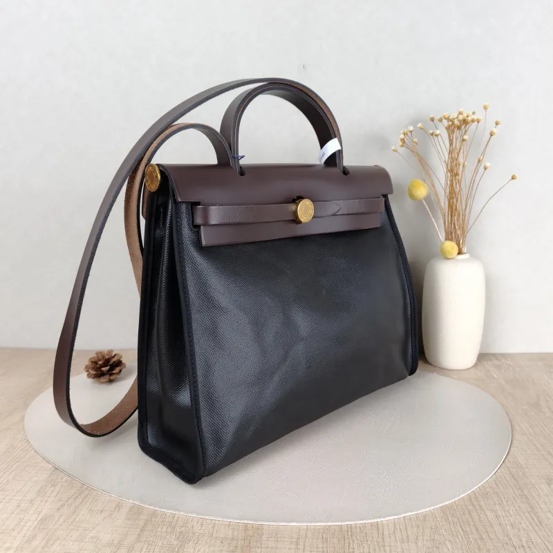 Hermès Crossbody Bag Herbag 31 Black Canvas Calfskin Medium 30.5 × 11 × 25.5 cm Z — cover view 3 of 5