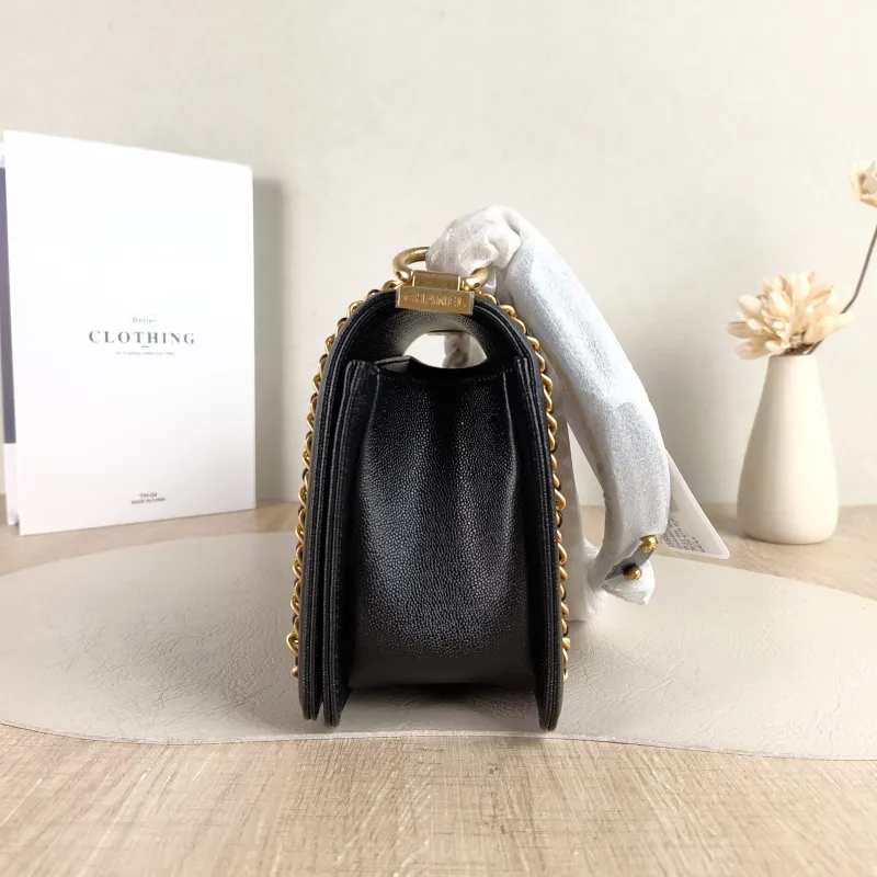 Chanel Crossbody Bag Le Boy​ Black Grained Calfskin Medium 25 × 9 × 15 cm — detail view 8 of 11