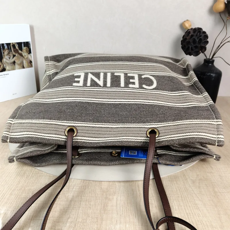 CELINE Shoulder Bag Tote Bag 43.5 × 16 × 36 cm — detail view 9 of 10
