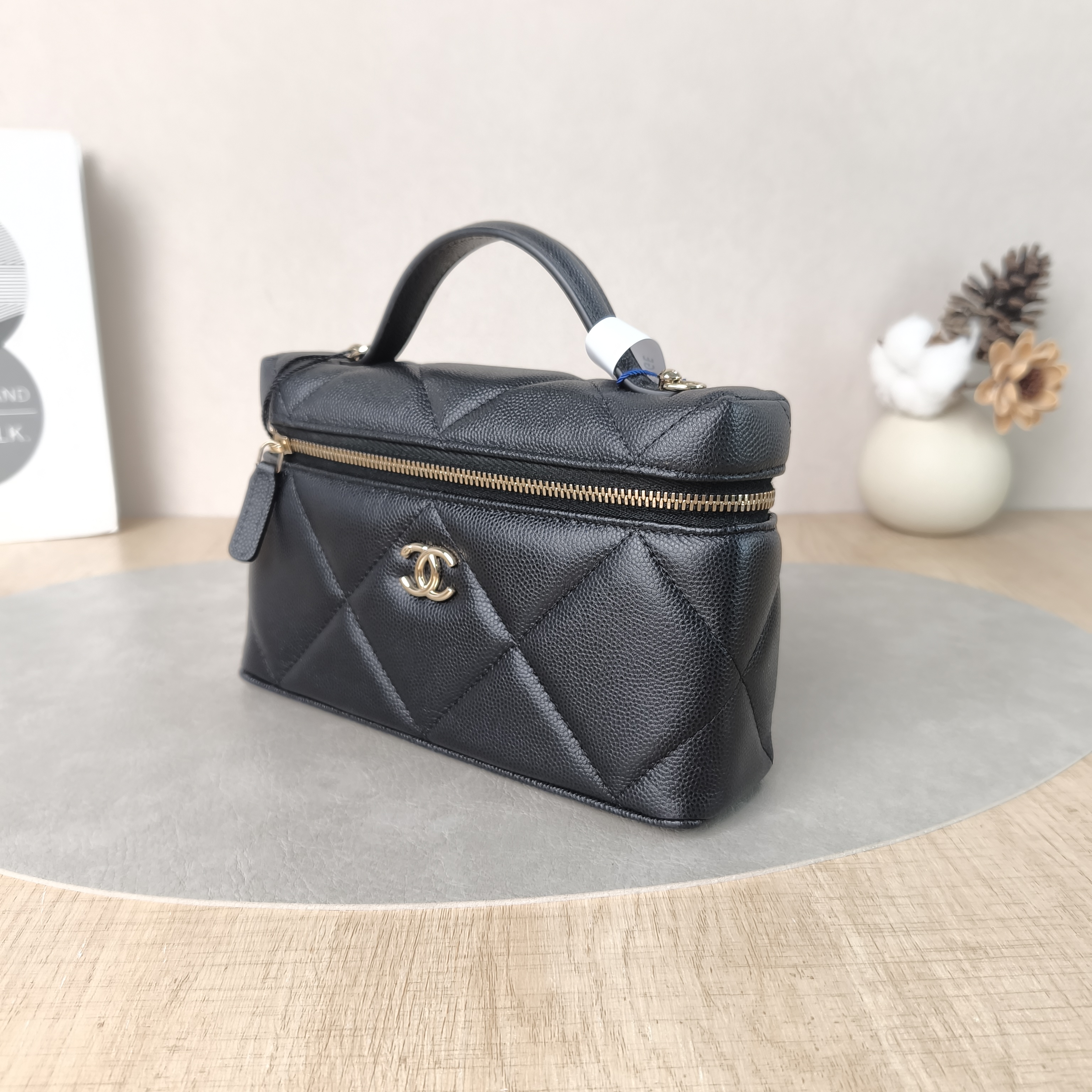 Chanel Crossbody Baglp Box Bag Top Handle Crossbody Bag Black Caviar Calfskin One Size19.5 × 5 × 17 cm — cover view 3 of 5