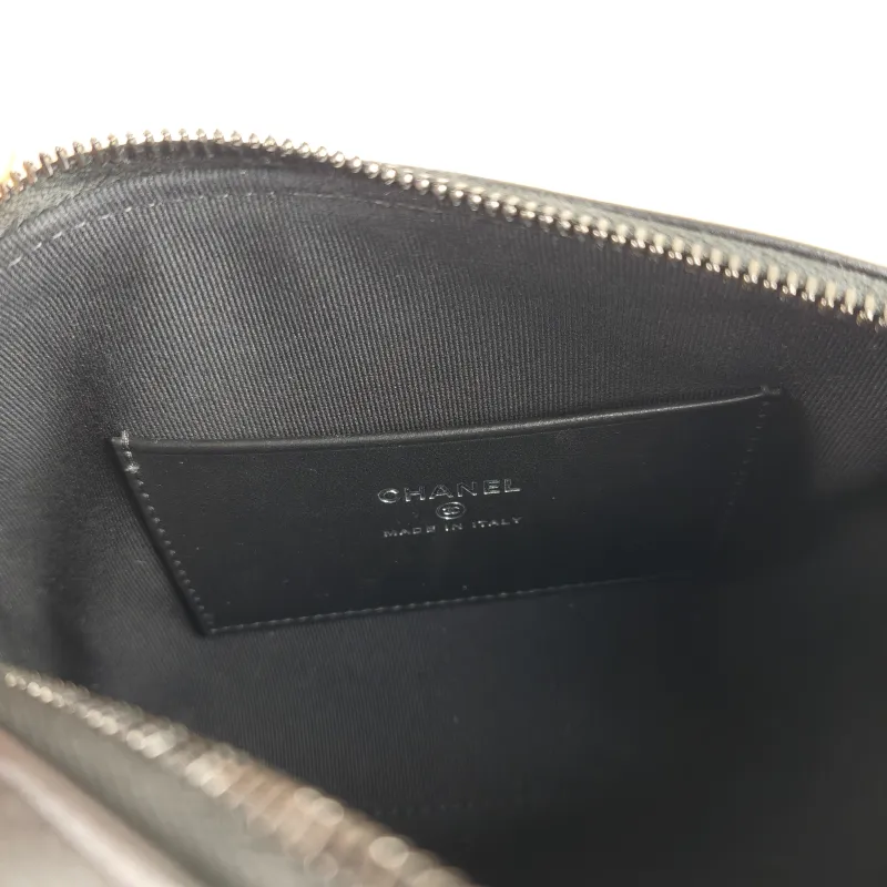 Chanel Crossbody Bag Bowling Bag soblack Black Lambskin One Size 18.5 × 11 × 11.5 cm — detail view 2 of 10