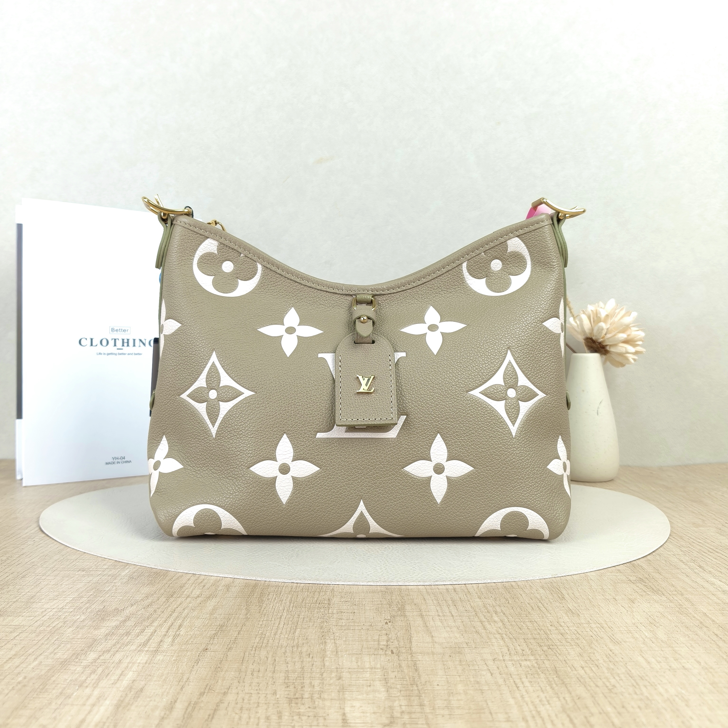 Louis Vuitton Crossbody Bag Carryall Calfskin Small29.5 × 12 × 24 cm