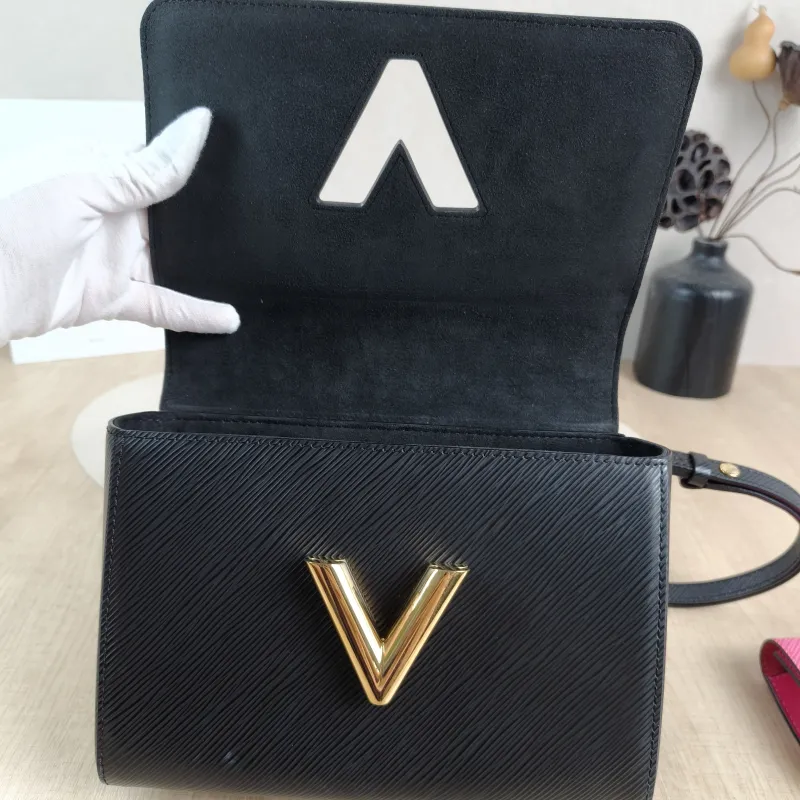 Louis Vuitton Crossbody Bag Twist Black Epi Embossed Calfskin Medium 23 × 9.5 × 17 cm — detail view 15 of 16