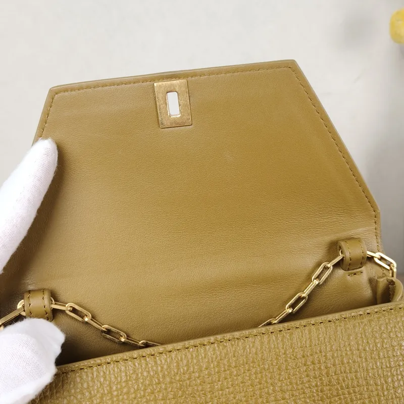 Bottega Veneta Shoulder Bag ANGLE Calfskin Mini 19 × 9 × 11 cm — detail view 4 of 10