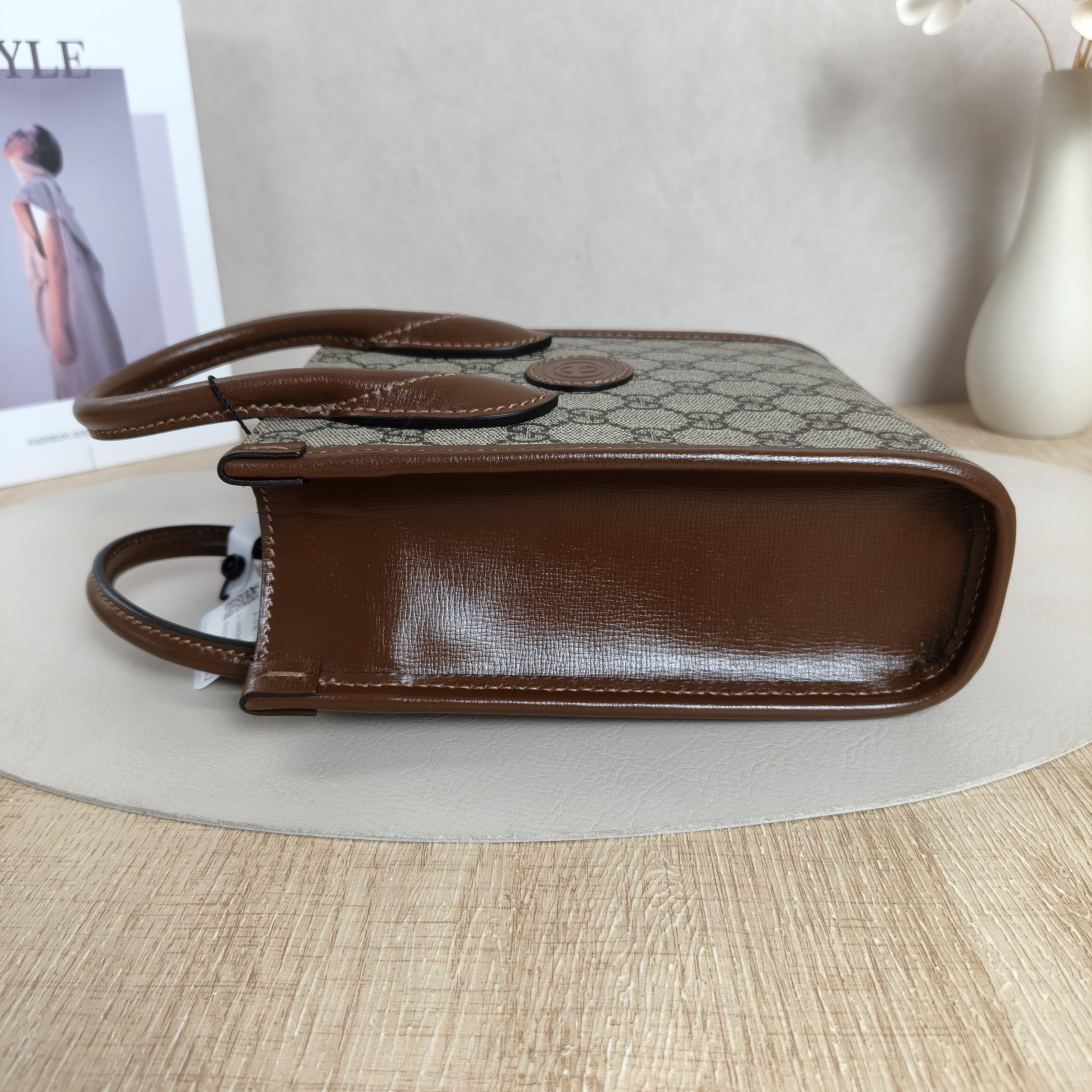 GUCCI Crossbody Bag GG Retro Collection Tote Bag Brown PV Cmini16 × 7 × 20 cm — cover view 2 of 13