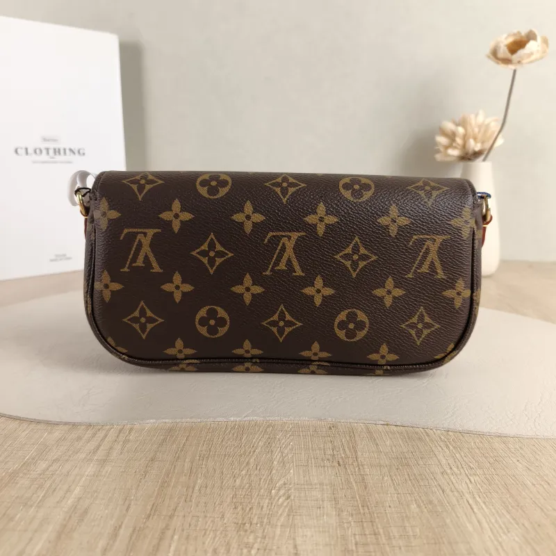 Louis Vuitton Crossbody Bag IVY Monogram PVC Small 23.5 × 4.3 × 12 cm — cover view 4 of 6