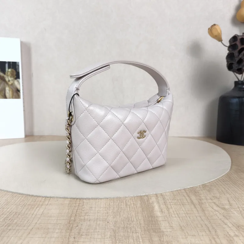 Chanel Crossbody Bag Crossbody Bag Grained Calfskin One Size16 × 6 × 13 cm — cover view 5 of 5