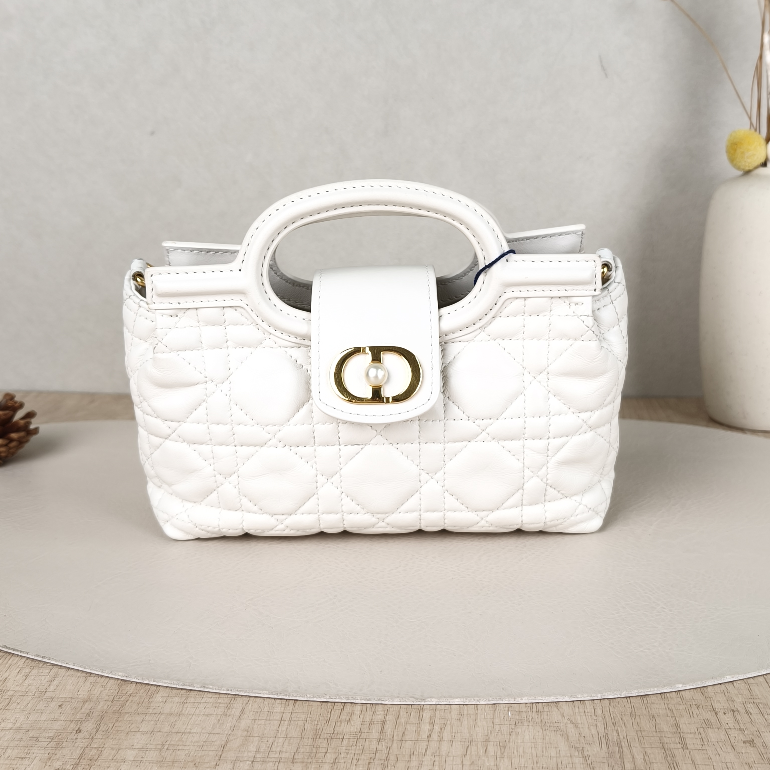 DIOR Crossbody Bag Jolie Top Handle Chain Bag White Lambskinmini18.5 × 8.5 × 13 cm