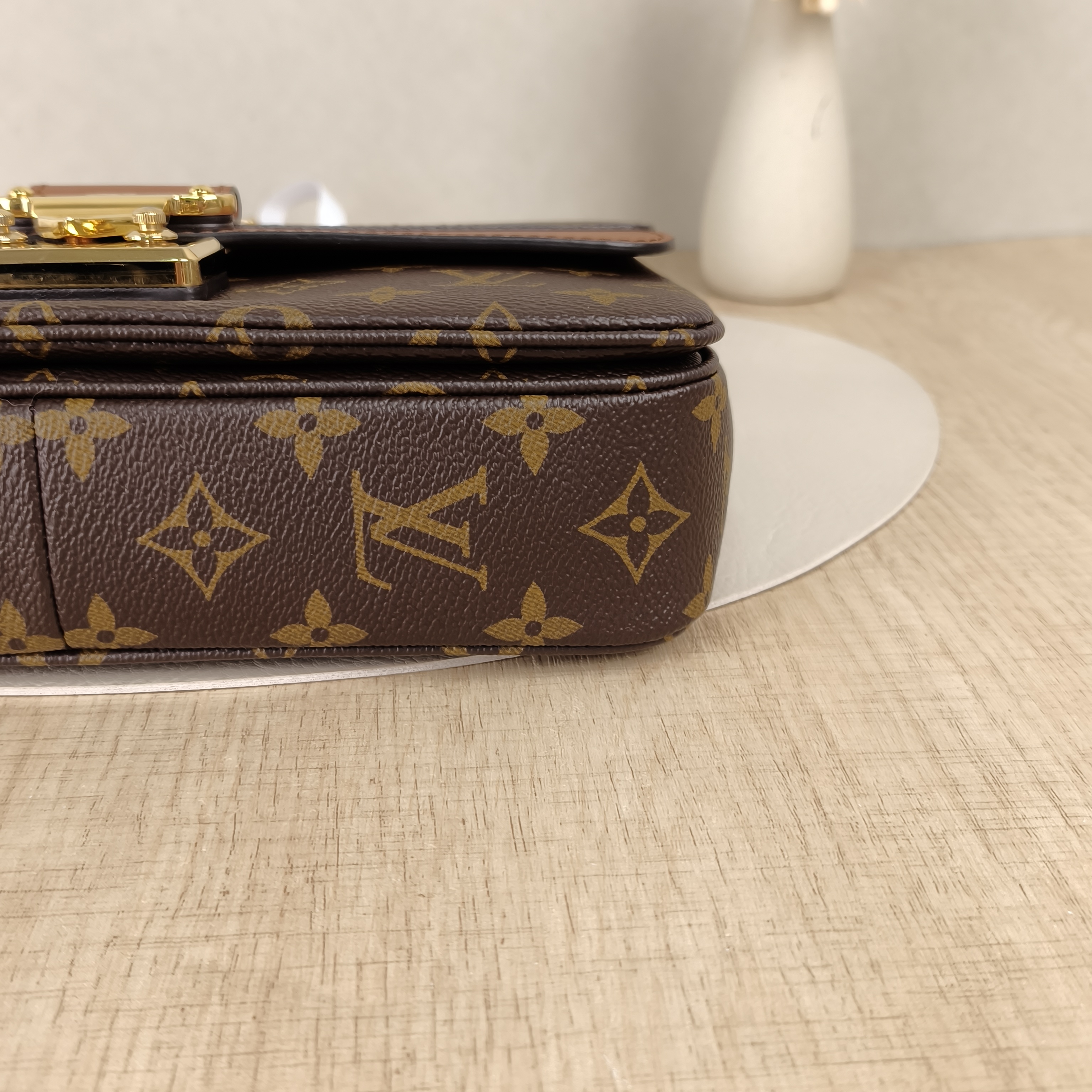 Louis Vuitton Crossbody Bag Marceau Chain Bag Caramel PVC · Calfskin One Size24.5 × 6.5 × 15 cm — cover view 7 of 8