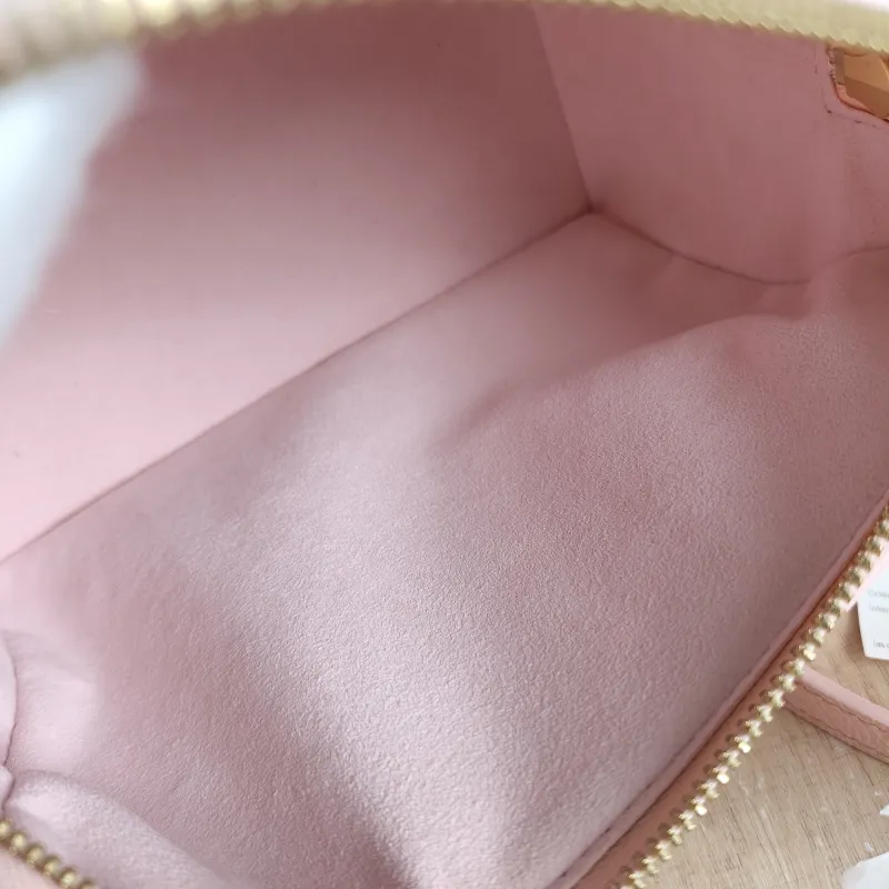 Louis Vuitton Crossbody Bag Speedy20 Pink Empreinte Embossed Calfskin Small 20.5 × 12 × 13.5 cm — detail view 5 of 10