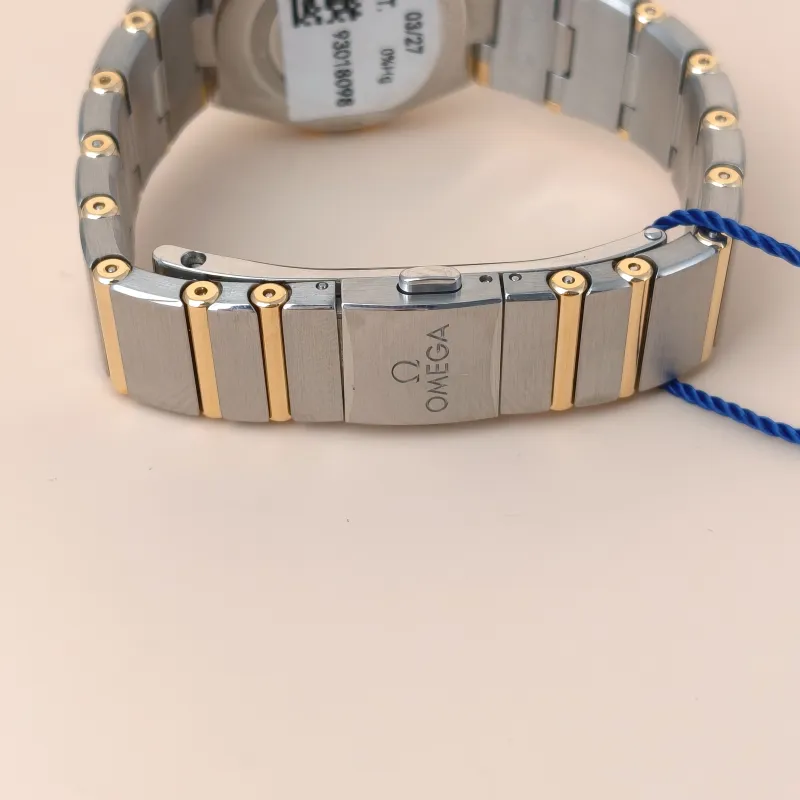 OMEGA Watch Watch White One Size25mm — cover view 3 of 10