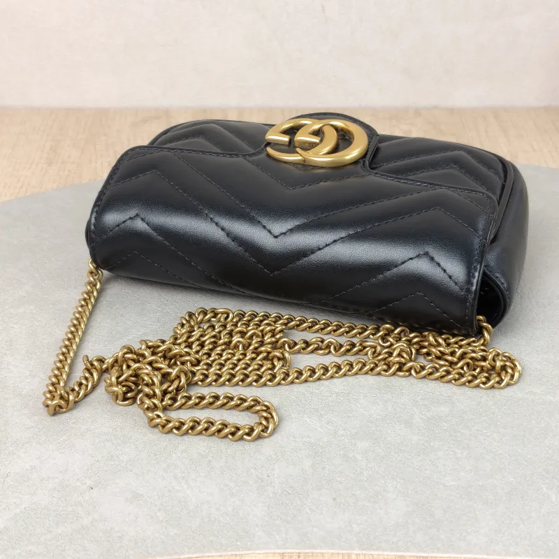 GUCCI Crossbody Bag GG Marmont Mini Marmont Mini Black Calfskinmini16.5 × 4.5 × 9.5 cm — detail view 2 of 9
