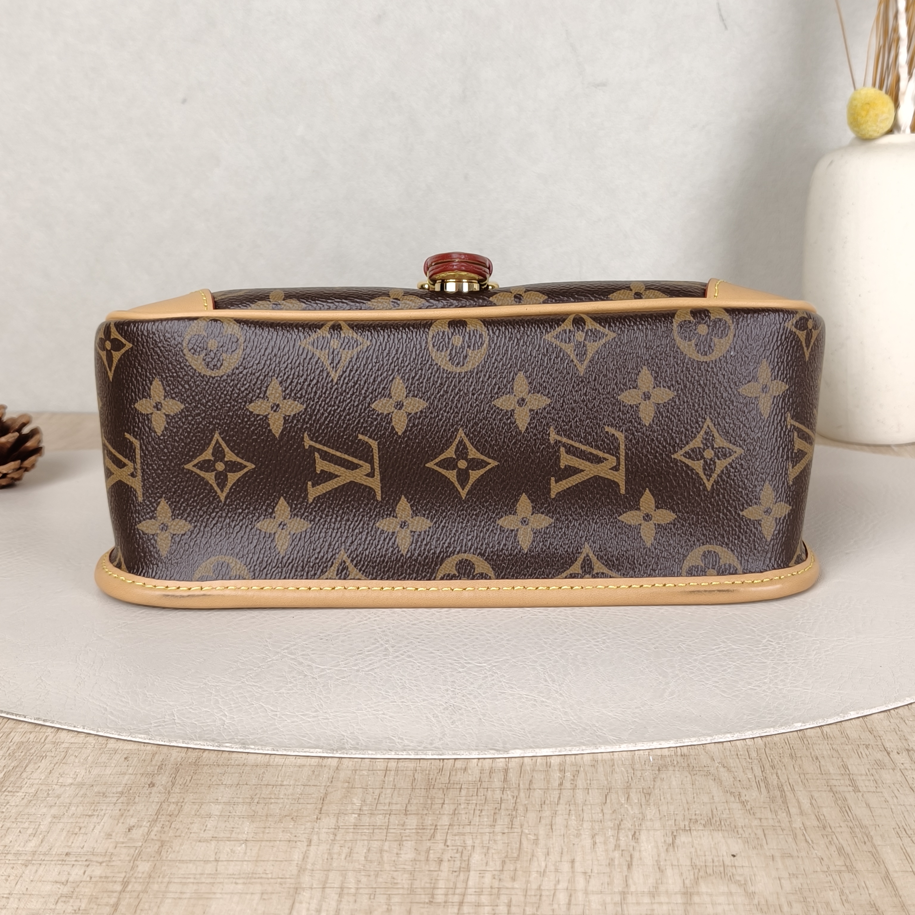 Louis Vuitton Crossbody Bag Diane Baguette Bag Monogram PVC Small24 × 9 × 15 cm — cover view 5 of 5